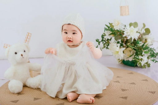 邹城宝宝几个月抬头